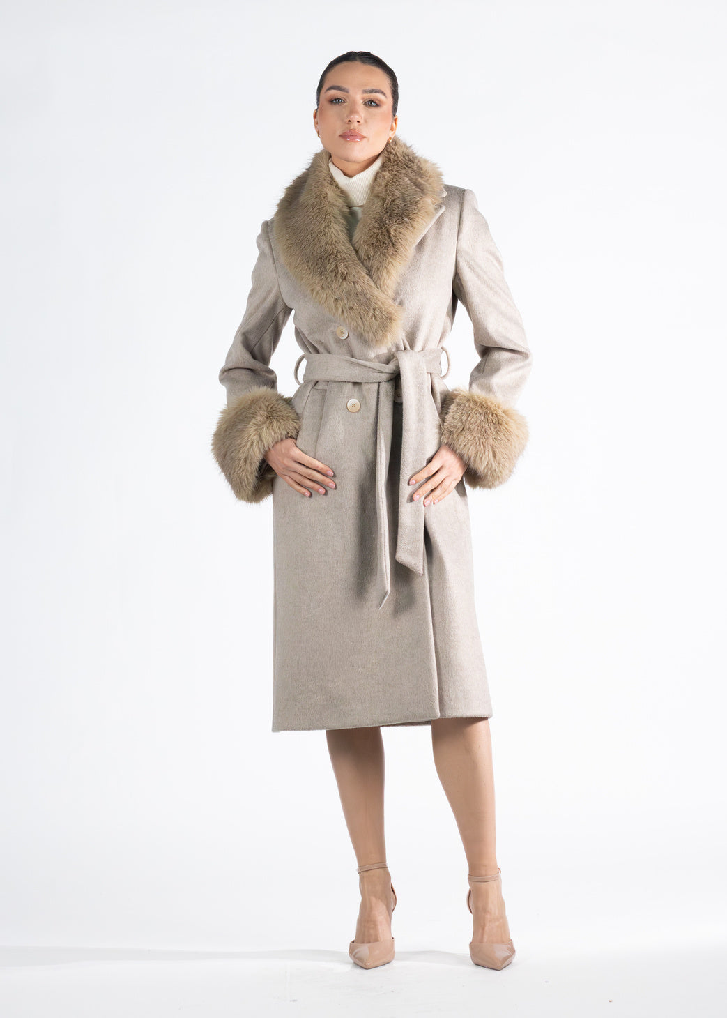 Cappotto Collo Polsi E Pelliccia